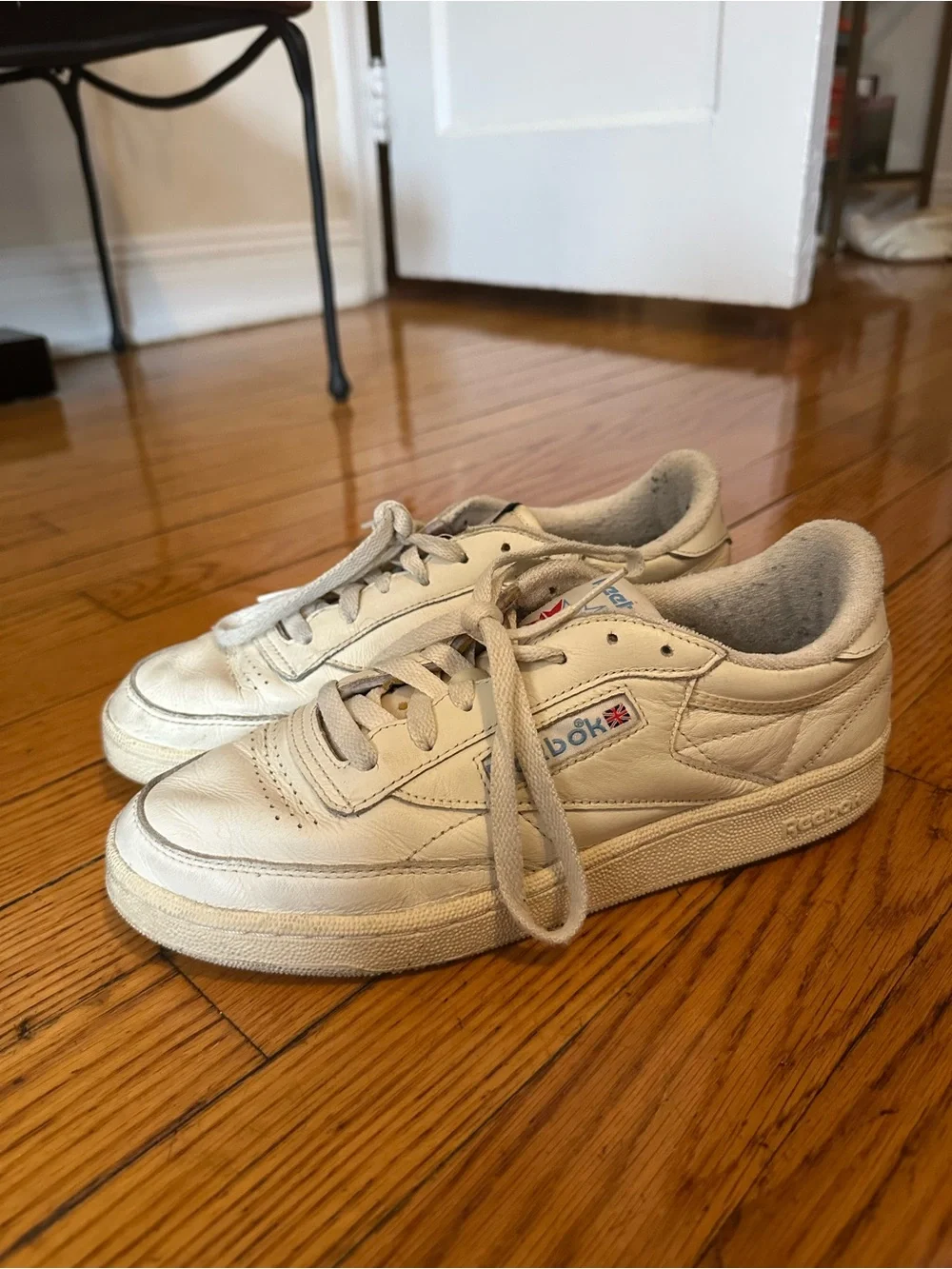 Reebok Club C-85 Vintage Off-White Leather Low-Top Sneakers in Chalk/Alabaster
